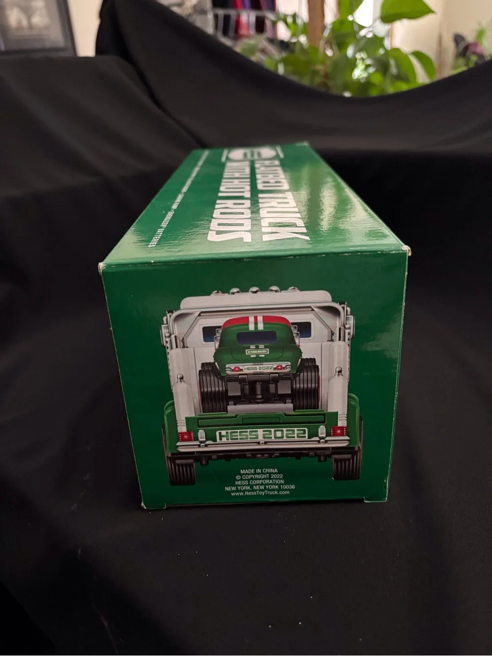 Hess Race to the Finish Truck with 2 Racing Cars Vintage Toy Collector